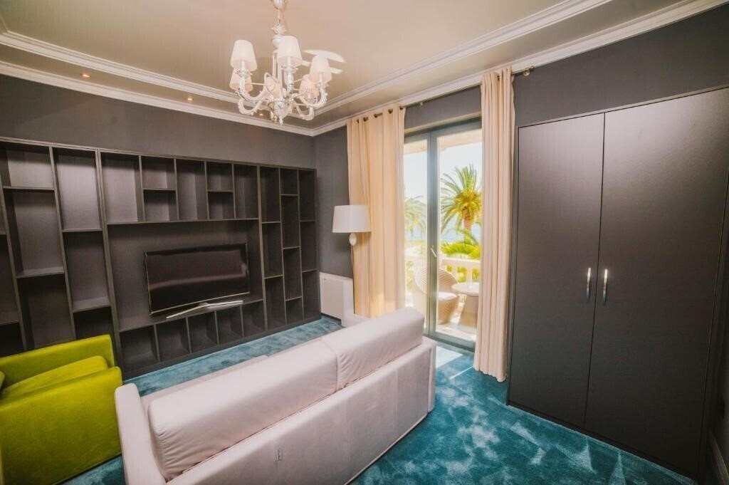 Astoria Tivat 4* суреті