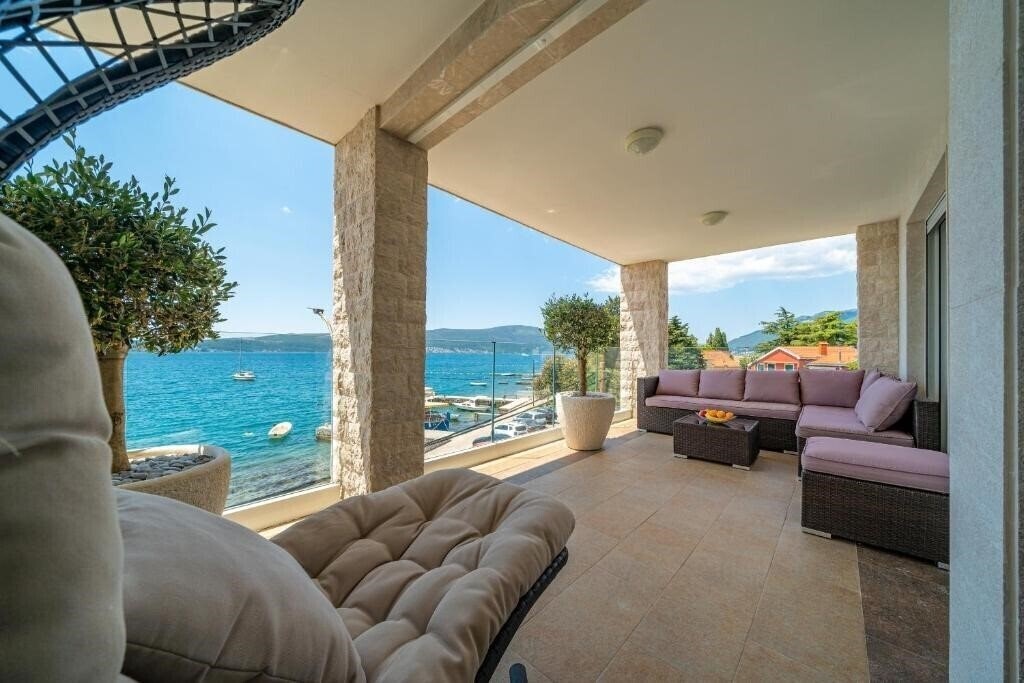 Elysium Tivat 5* қонақ үйі