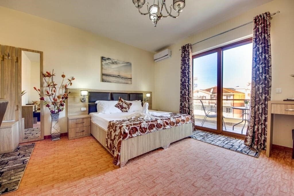 Фото Hotel Montefila 4*