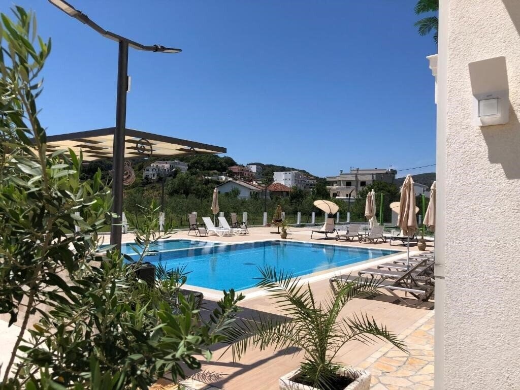 Фото Metropolis 4*