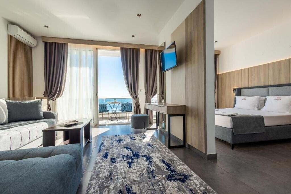 Картинка Continental Hotel 4*