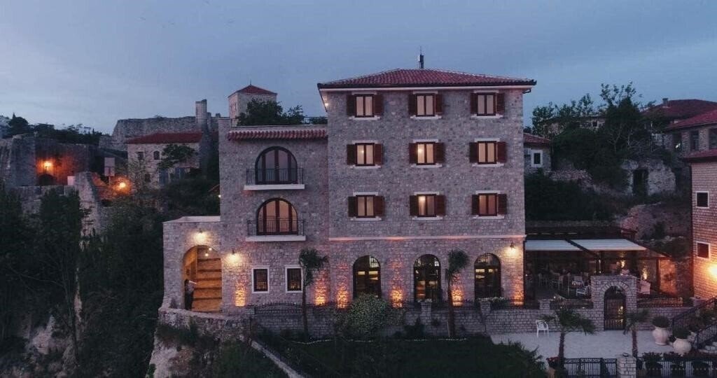 Отель Hotel Pirate Old Town 4*