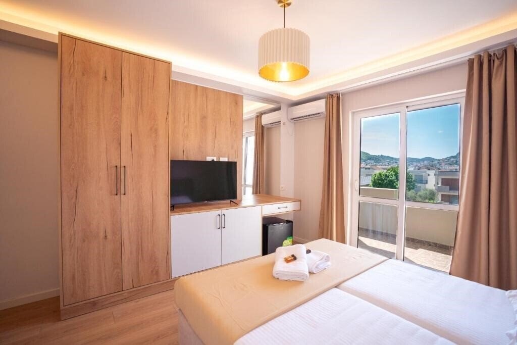 Отель Illyria Hotel 5*