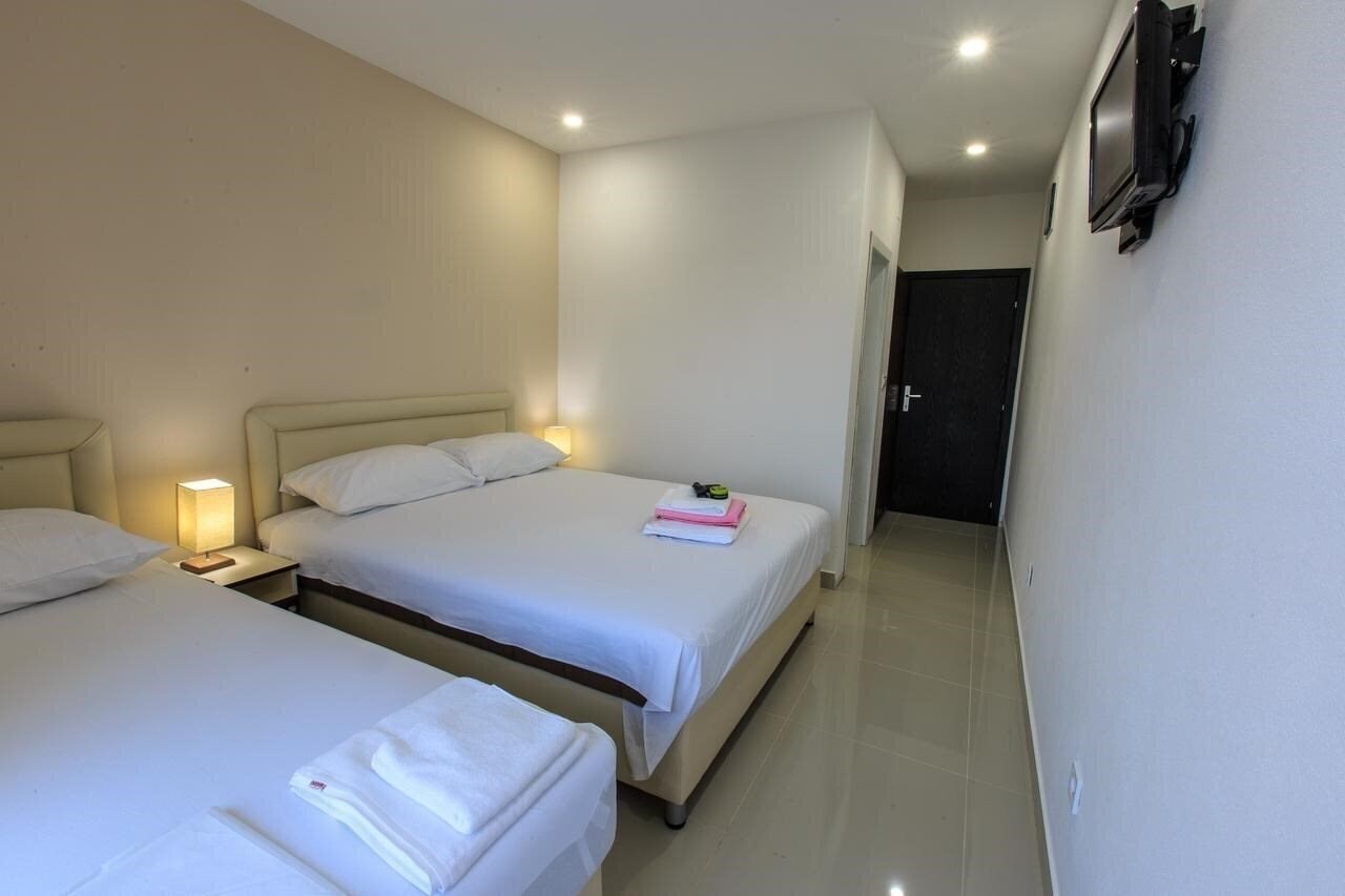 Фото Hotel Scandinavian Home Of Ulcinj 4*