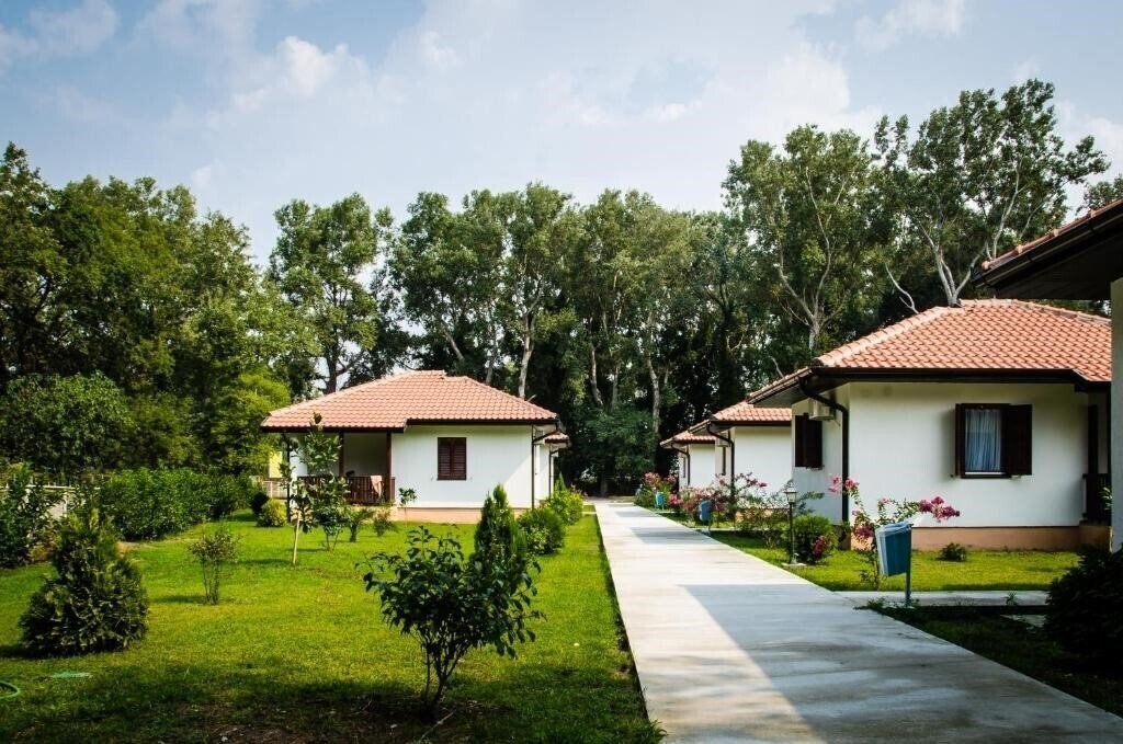 VELIKA PLAZA (ex. Velika Plaza Hotel) 2* суреті