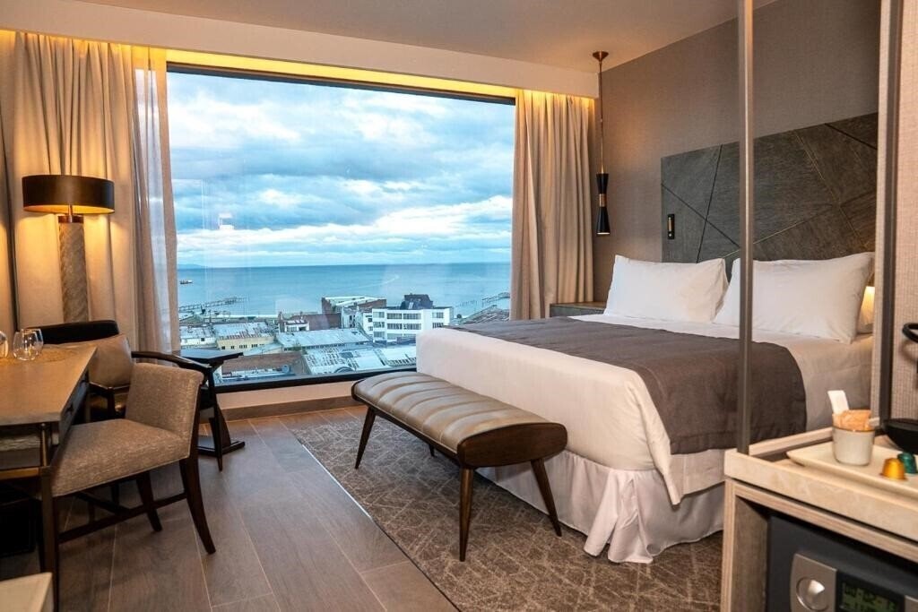 Картинка Cabo De Hornos 4*