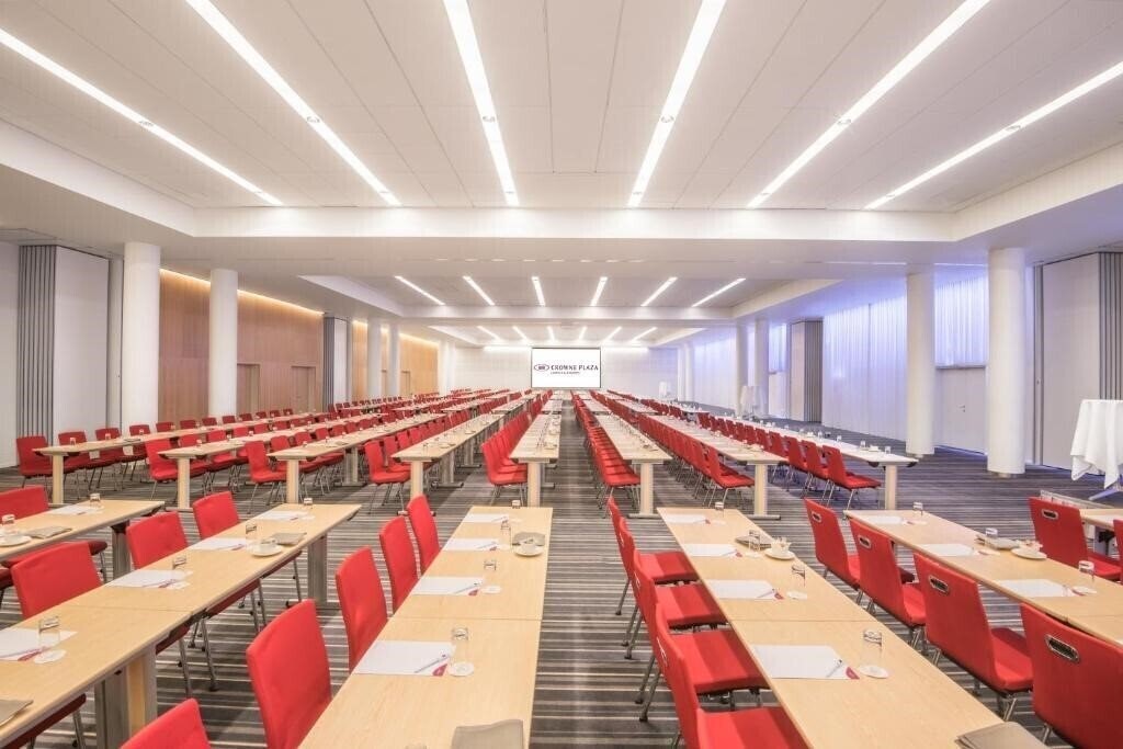 Crowne Plaza Copenhagen Towers 4* суреті