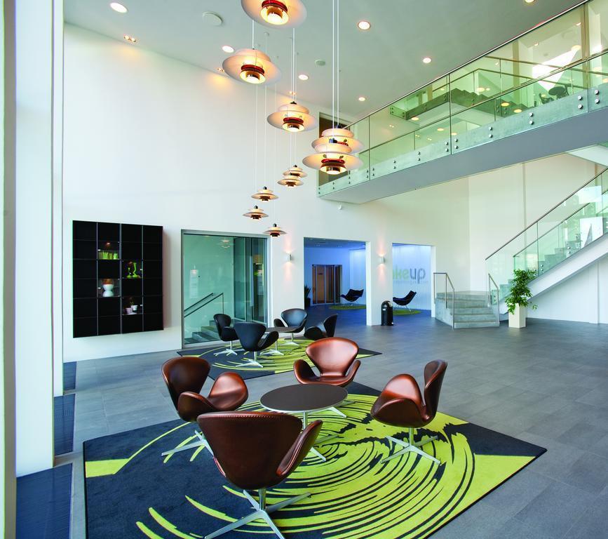 Фото Wakeup Copenhagen Carsten Niebuhrsgade 2*