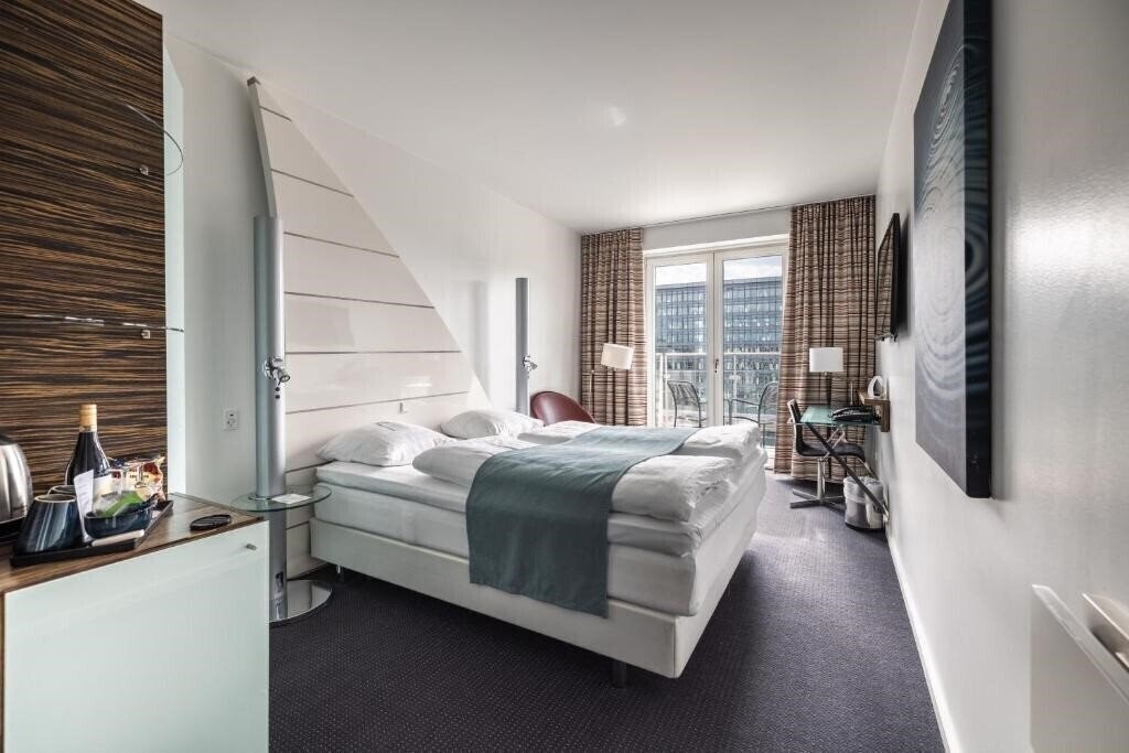 Фото Copenhagen Island Hotel 4*