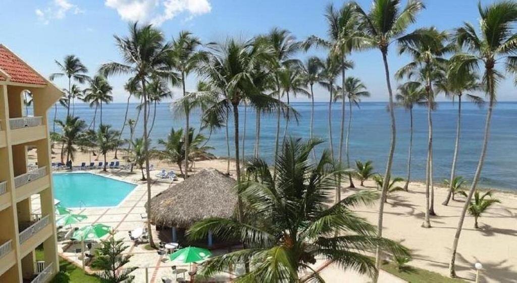 Отель Albatros Club Resort 3*