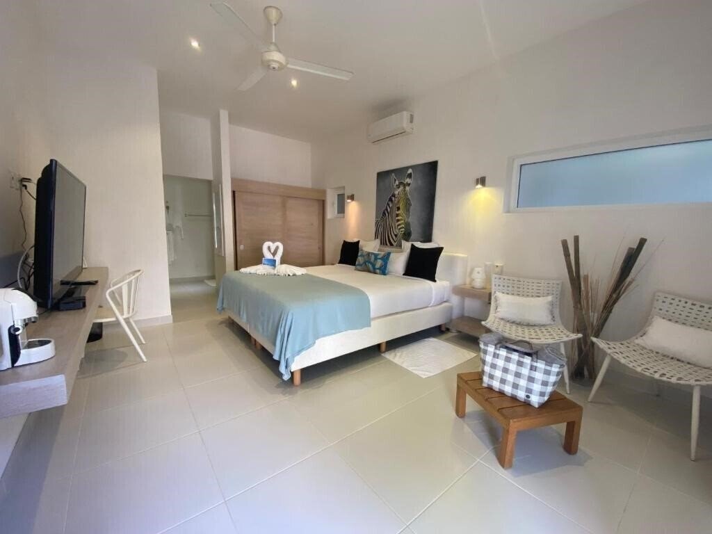 Casa-22 Luxury Boutique Hotel + 3* суреті