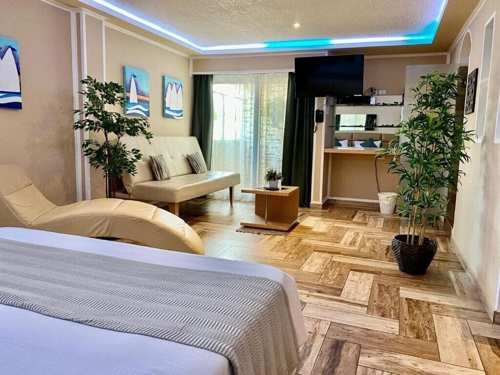 Фотография Sosua Inn Hotel + 3*