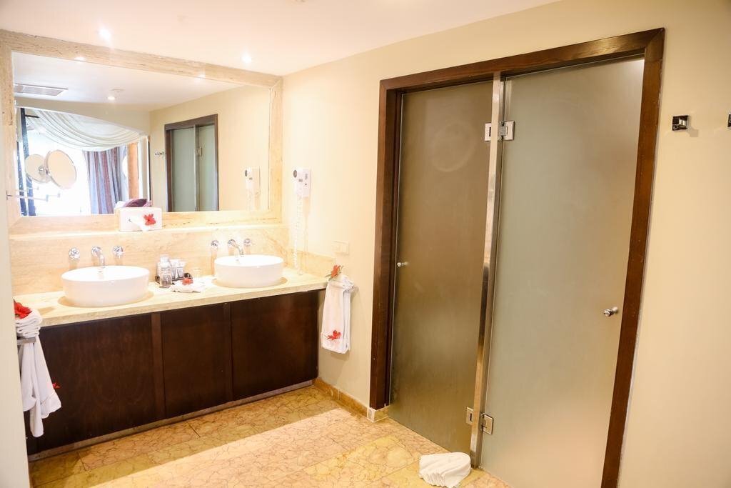 Фото Majestic Colonial Club 5*