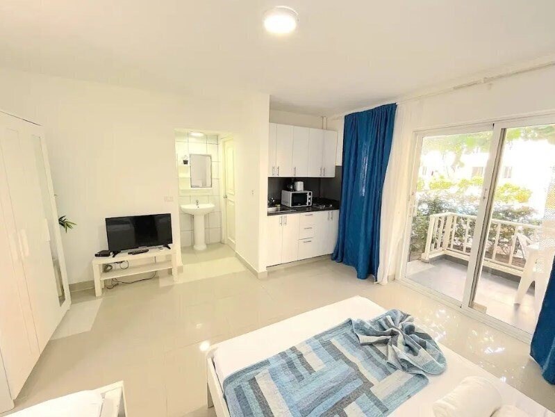 Relax Studios Deluxe Pool Wifi Beach 4* суреті