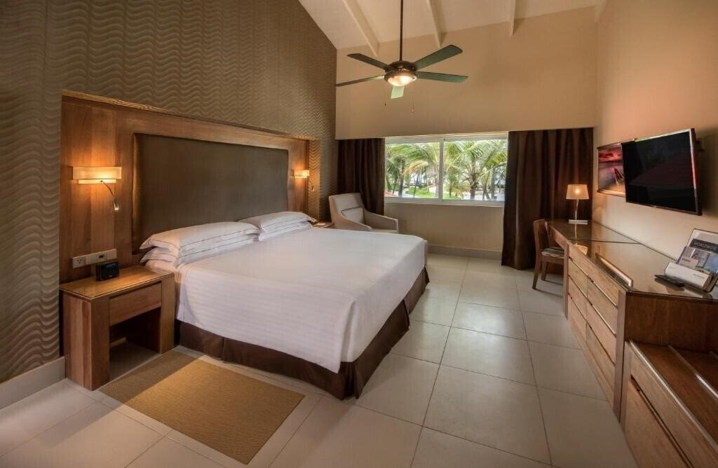 Occidental Grand Flamenko Punta Cana 4* суреті