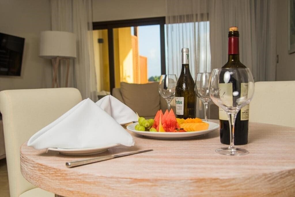 Изображение Hacienda Samana Bay Hotel & Residences 5*