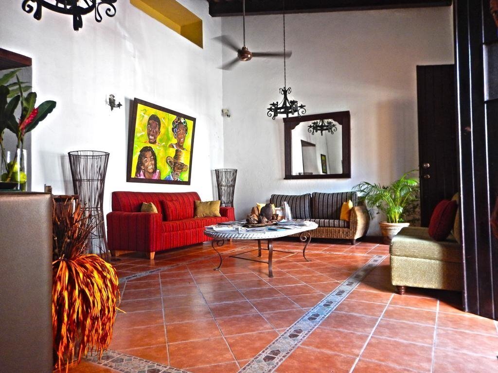 Suite Colonial 3* суреті