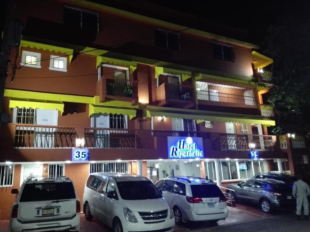 Hotel Riparbella 3* суреті