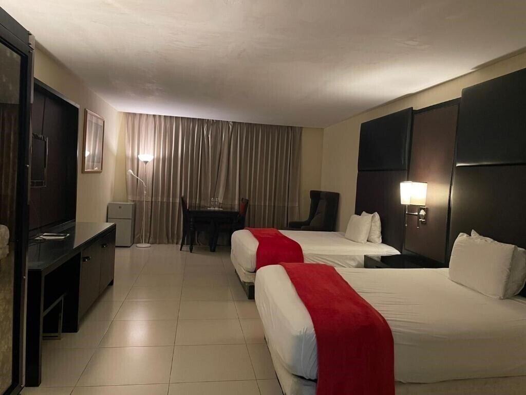 Ramada by Wyndham Princess Santo Domingo (ex. Ramada Santo Domingo) 3* суреті