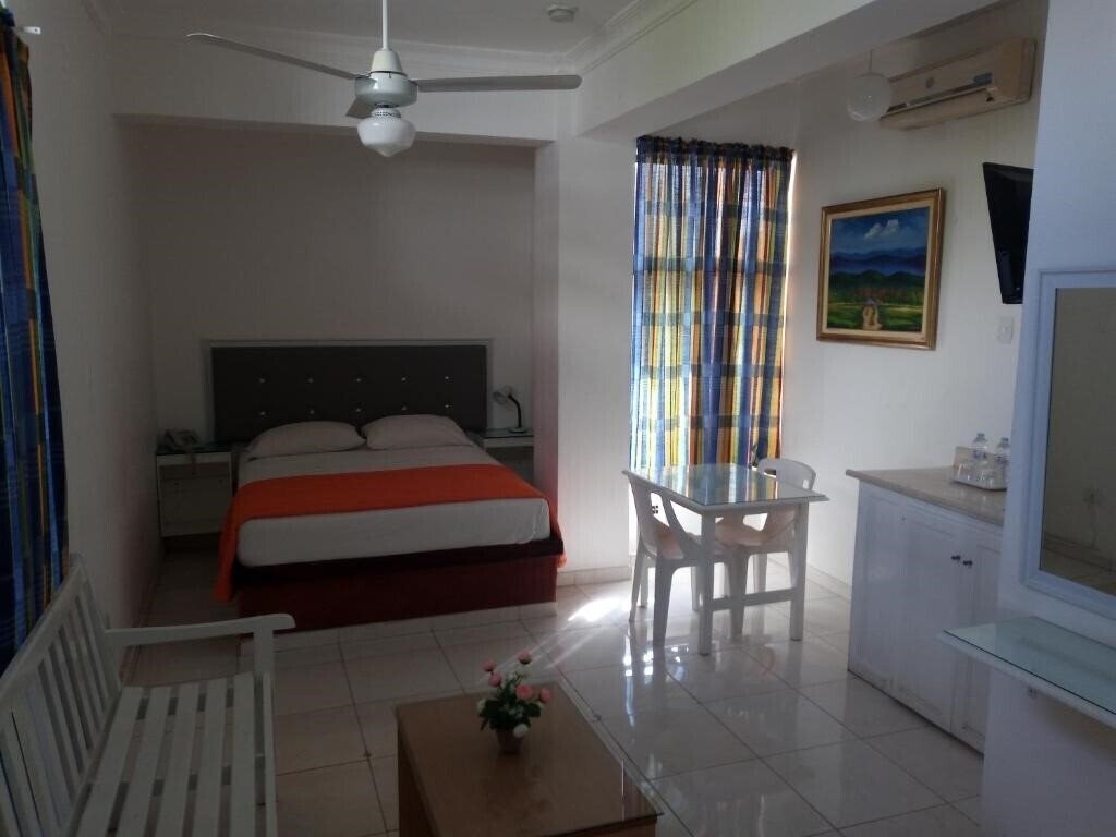 Royal Palace 3* суреті