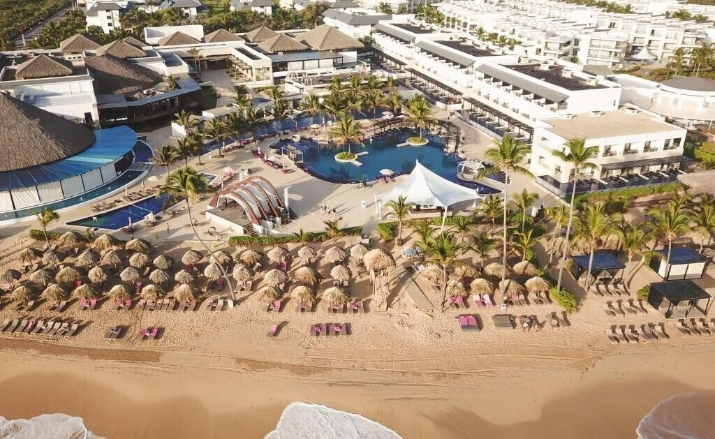Отель Royalton Chic Punta Cana An Autograph Collection All-Inclusive Resort Adults Only (ex. Chic Punta Cana, Chic Punta Cana by Royalthon, Royalton Chic Punta Cana An Autograph Collection All Inc. Resort & Casino) 5*