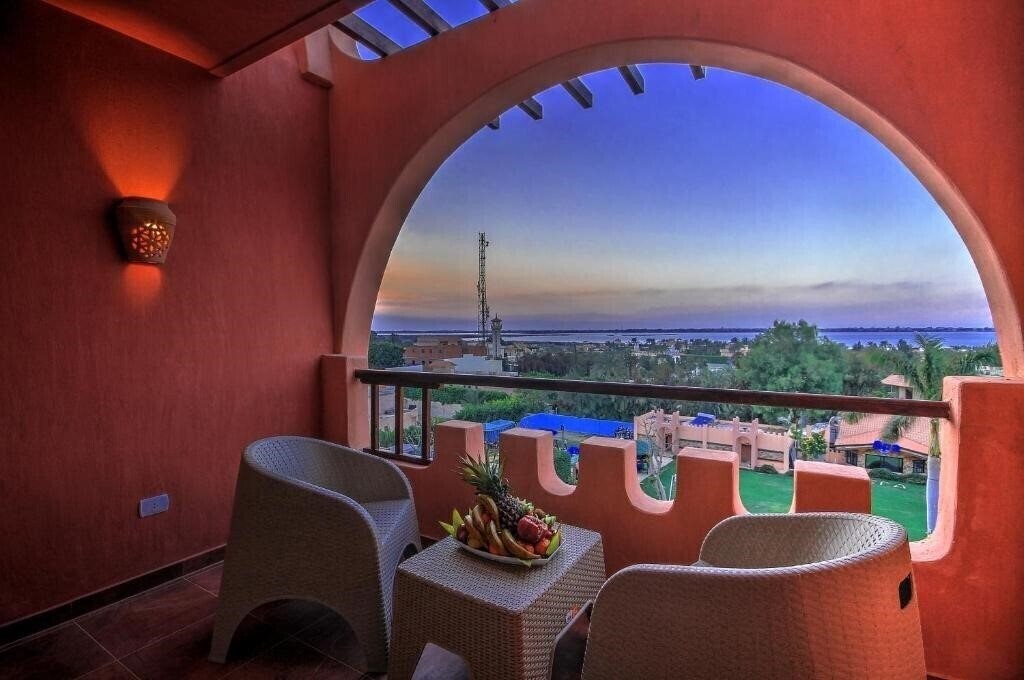 Africana Hotel & Spa 3* суреті