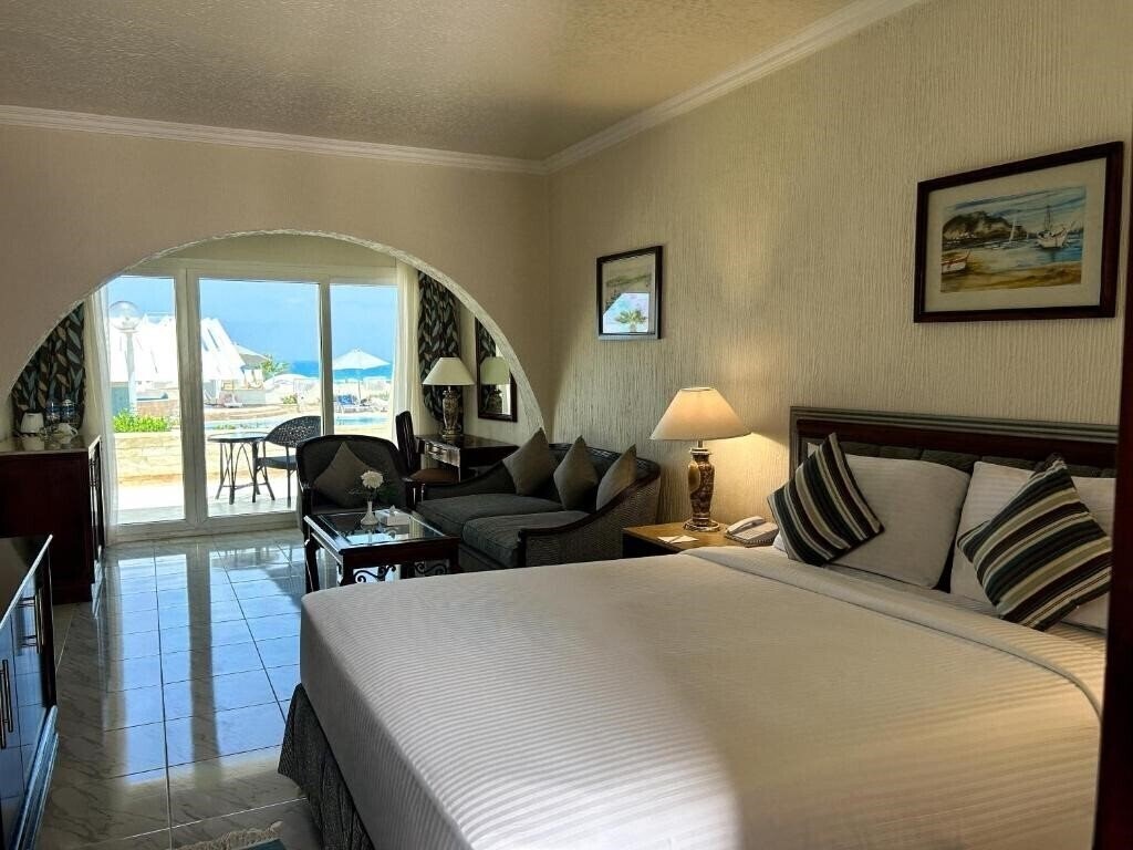 Фото Borg El Arab Beach Hotel 5*
