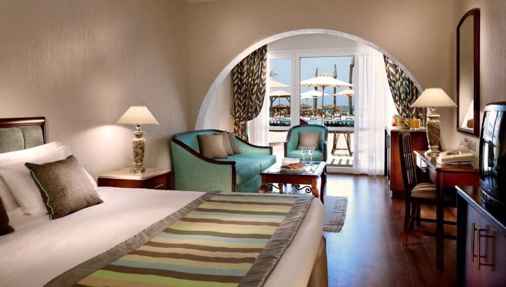 Фотография Borg El Arab Beach Hotel 5*