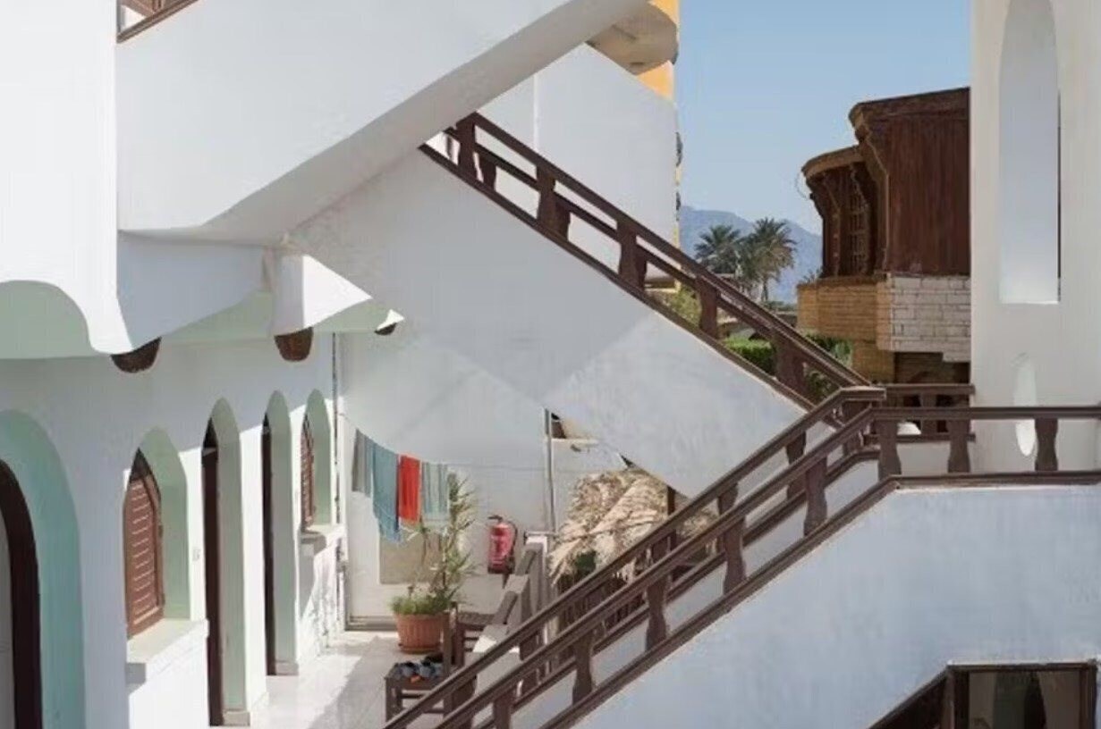 Картинка Amanda Yoga 2*