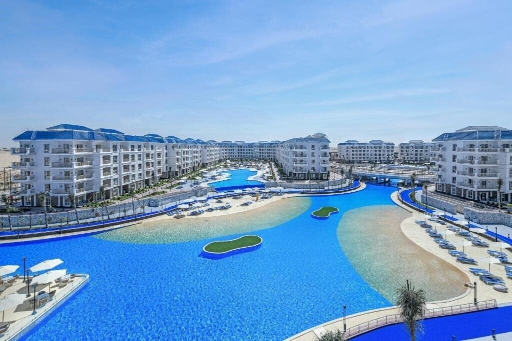 Отель Azur One Eleven 4*