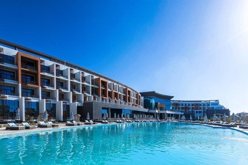 Отель Gewan White Beach Resort 4*