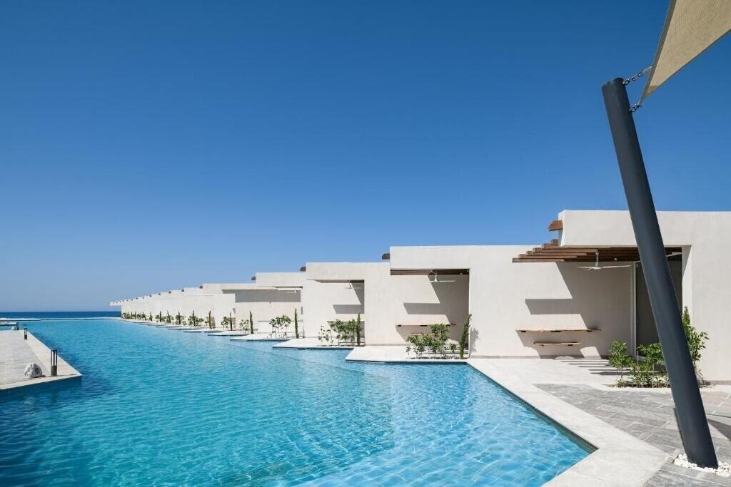 Отель Azur White Resort 5*