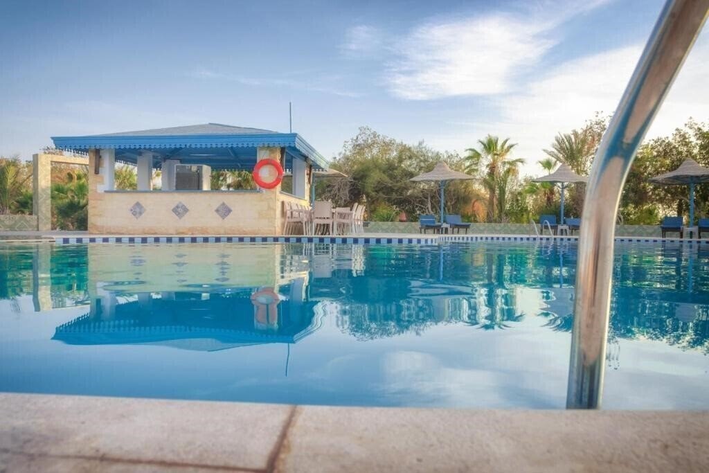 Фото Mangrove Bay Resort 3*