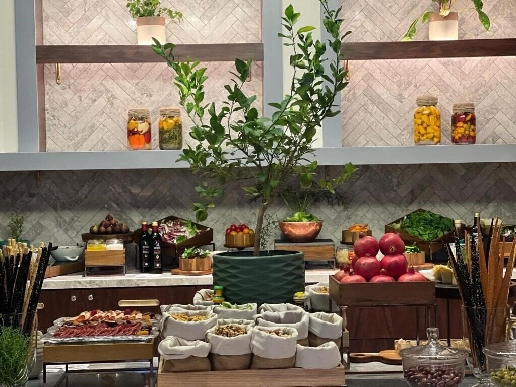 Изображение Waldorf Astoria Cairo Heliopolis (ex. Fairmont Heliopolis & Towers Cairo, Heliopolis Towers Hotel) 5*