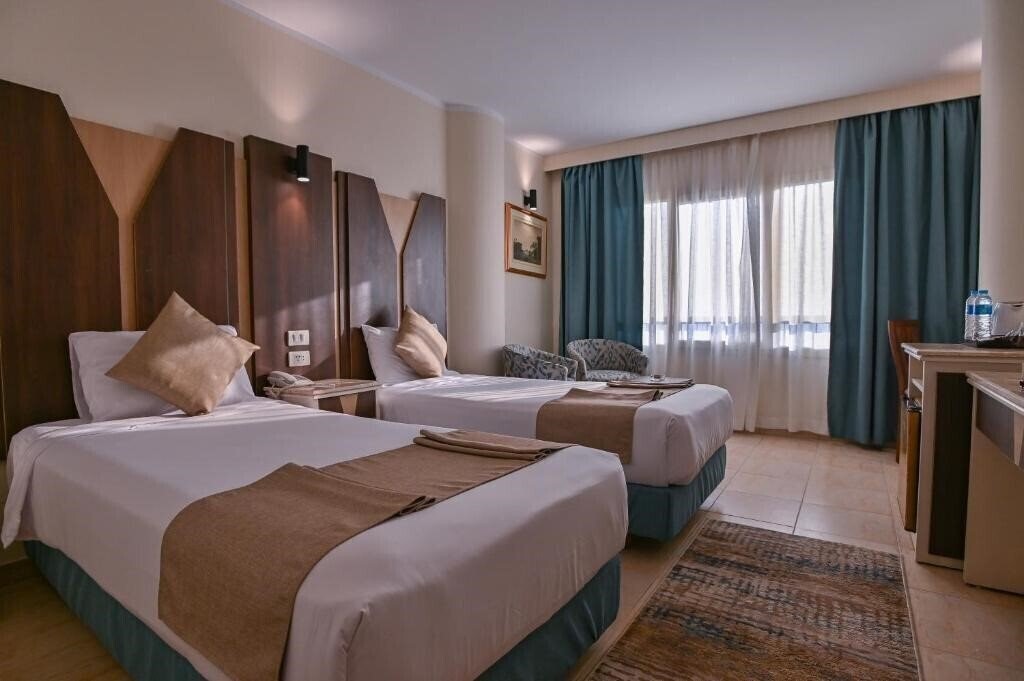 Фото Swiss Inn Nile Hotel 3*