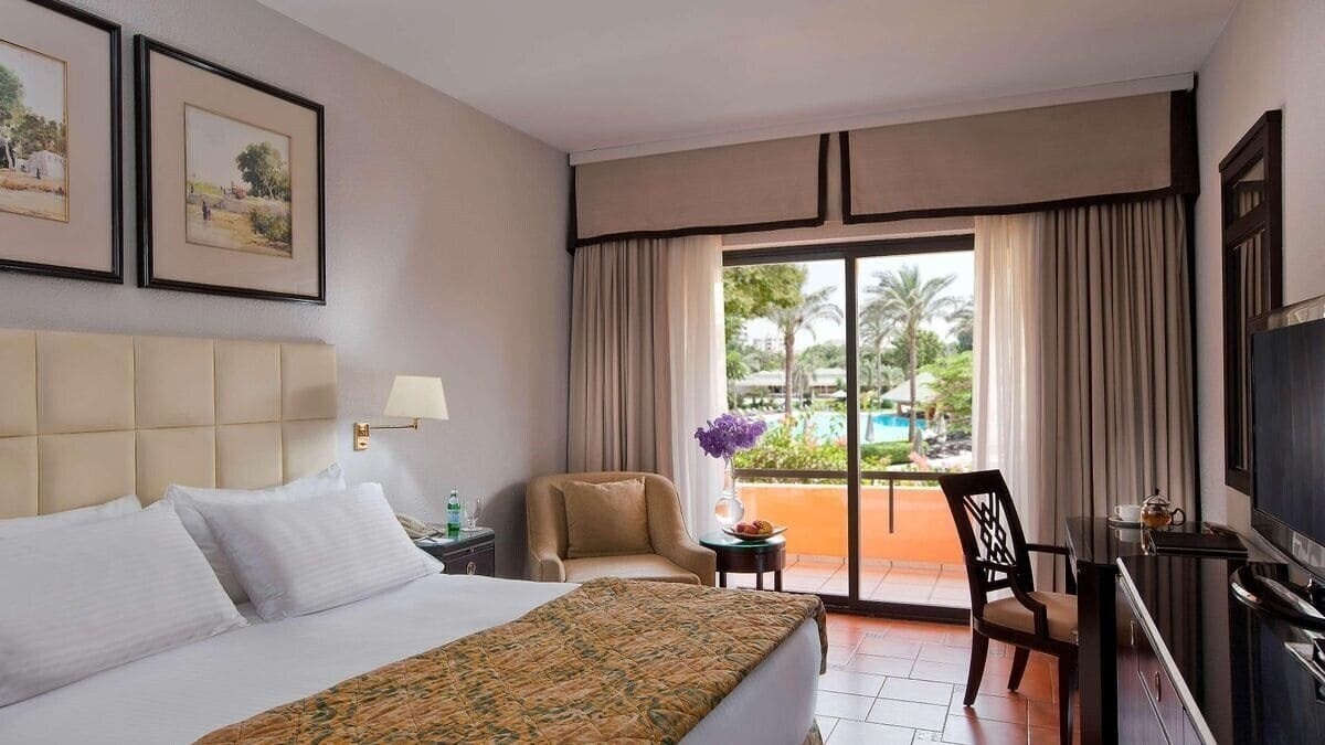 Hilton Cairo Heliopolis Hotel 5* фотосуреті