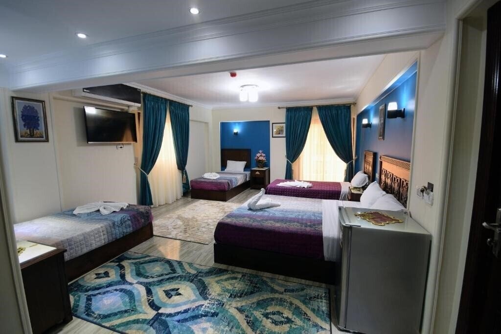 Фото Amin Hotel 3*