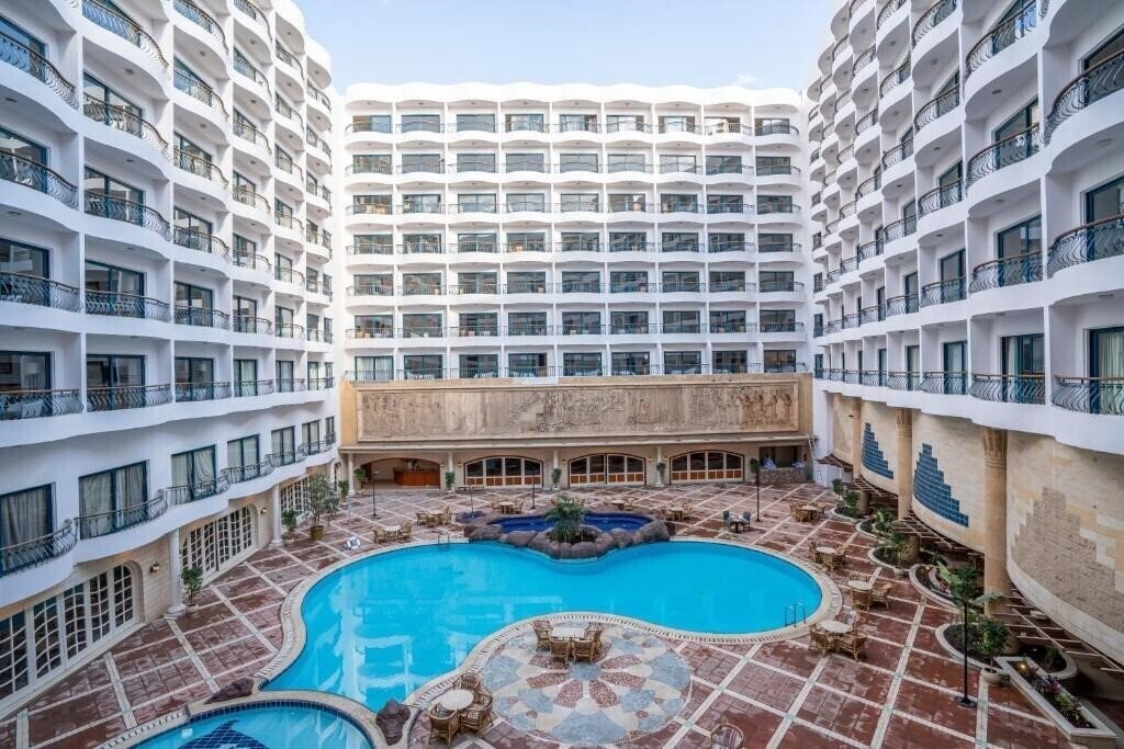 Azal Pyramids Hotel 4* қонақ үйі