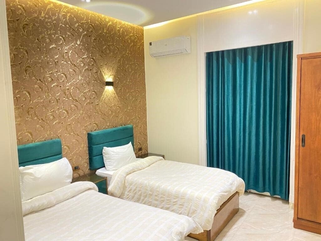 Фото Hotel Richmond Down Town 1*