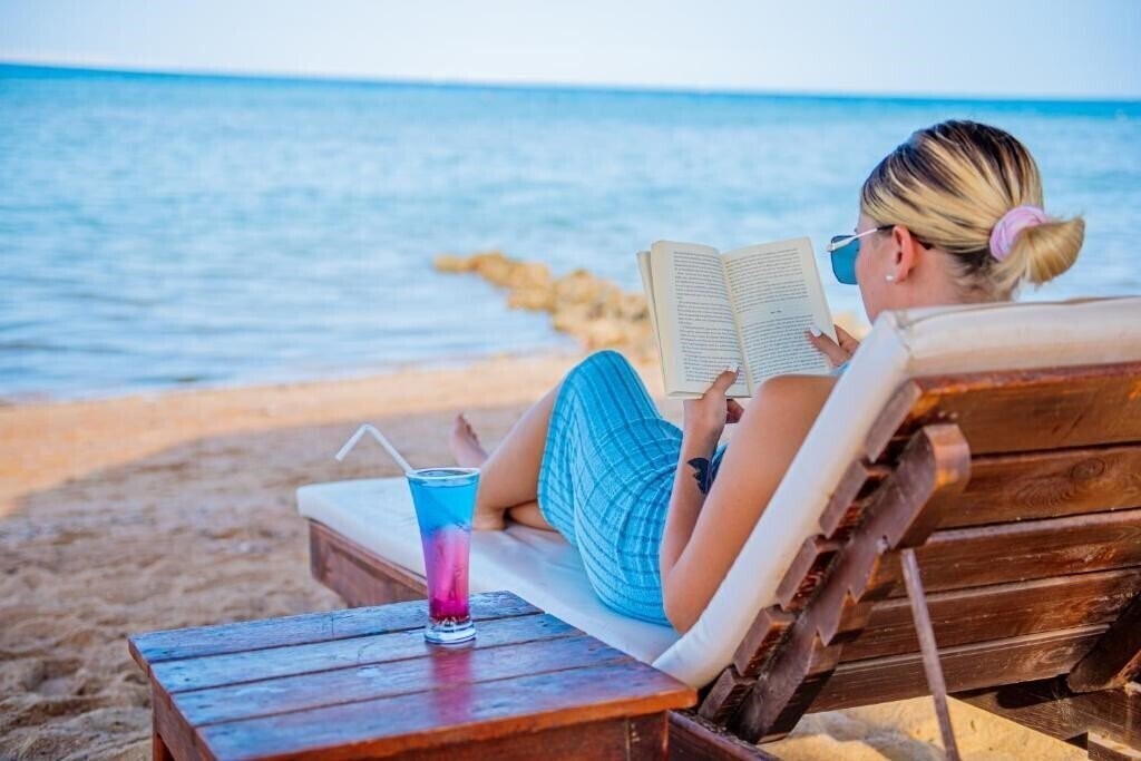 Картинка Caves Beach Resort 5*