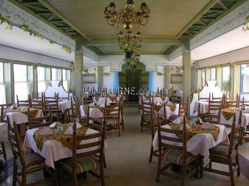 Golden Five Ambassador Club 3* қонақ үйі