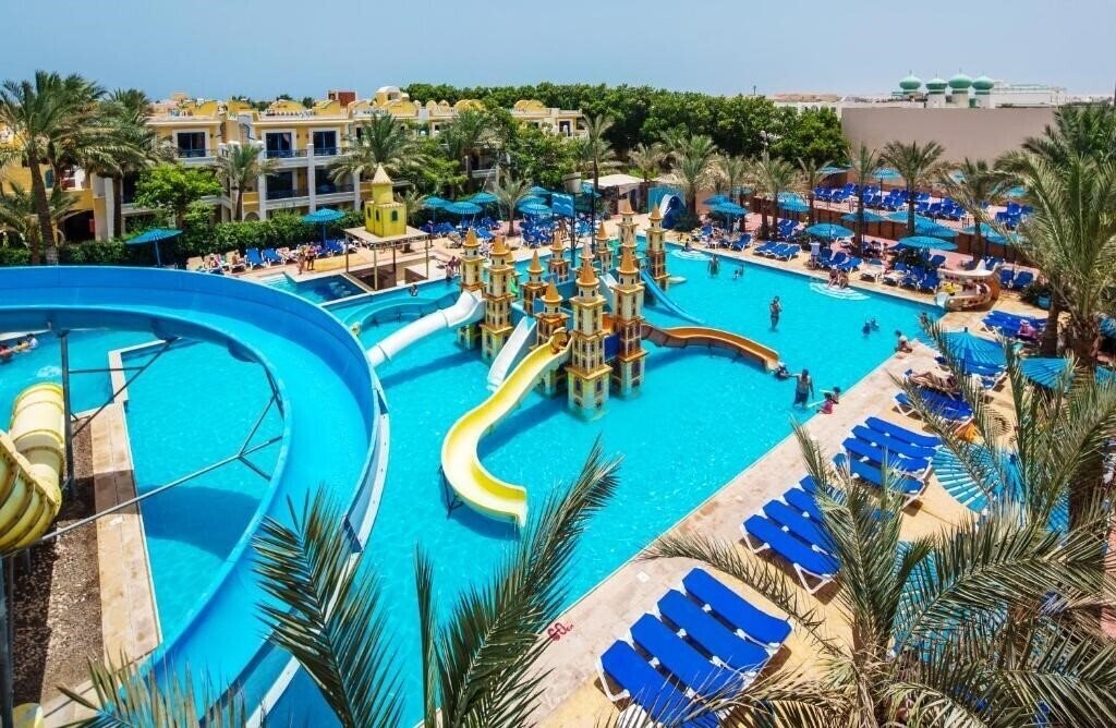 Отель Mirage Bay Resort & Aqua Park 4*