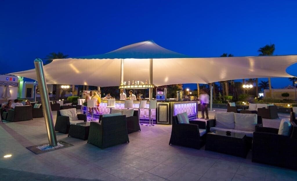 Фото Mirage Bay Resort & Aqua Park 4*