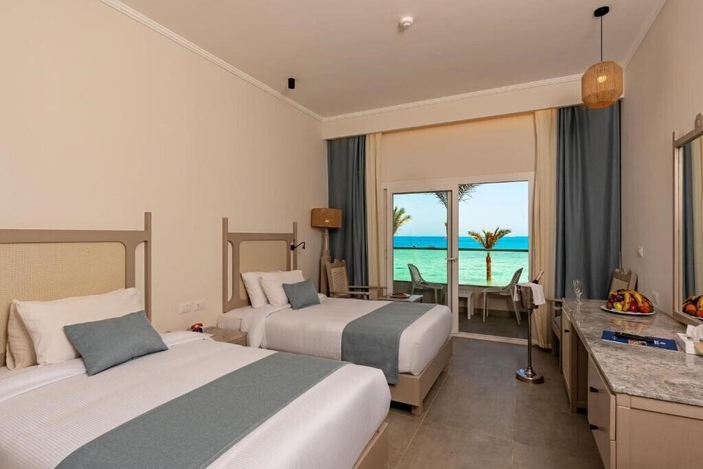 Фото Sunny Days El Palacio Resort & SPA 4*