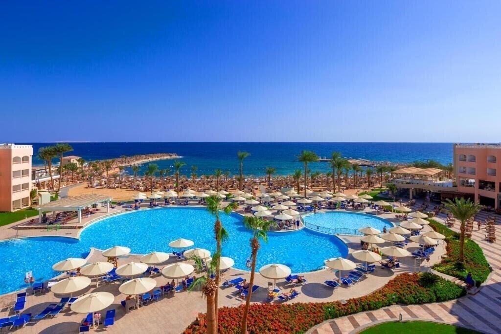 Beach Albatros Resort 4* суреті