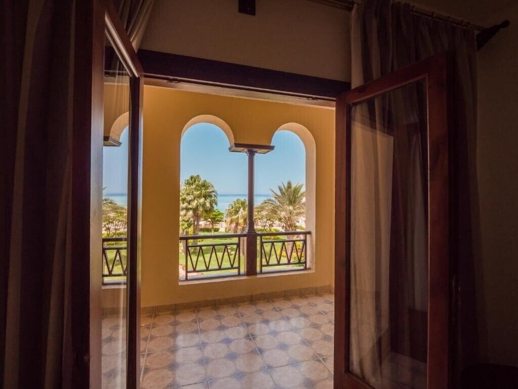 Изображение Sunny Days Palma De Mirette Resort & SPA 4*
