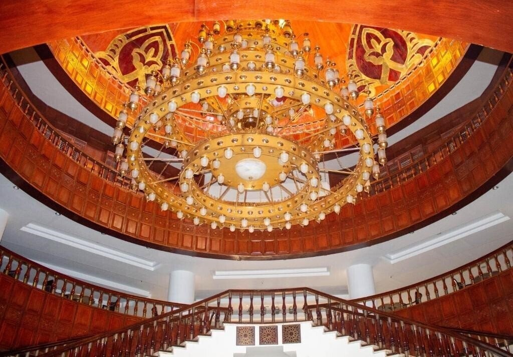 Изображение Palace Beach Hotel 5*