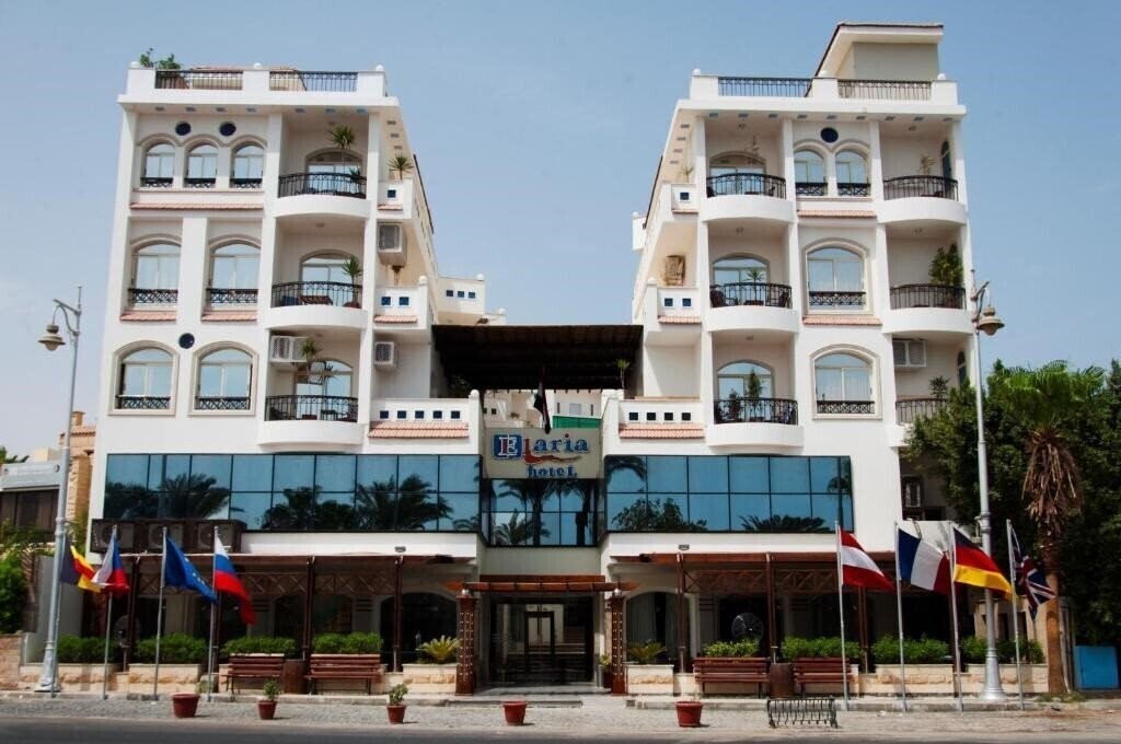 Отель Elaria Hotel 3*