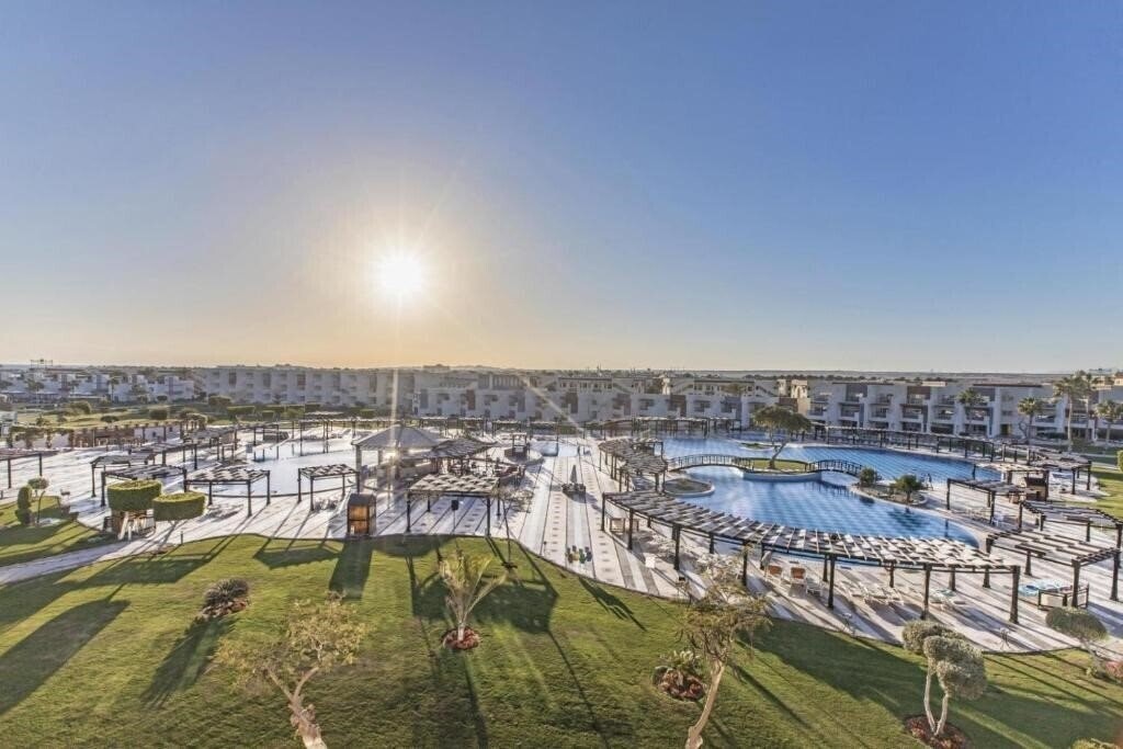 Изображение Posh Club by Sunrise Crystal Bay Resort 5*