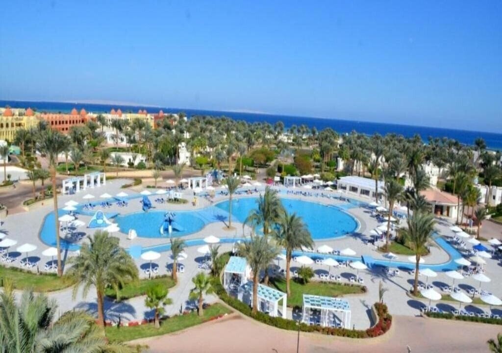 Отель Pharaoh Azur Resort 5*